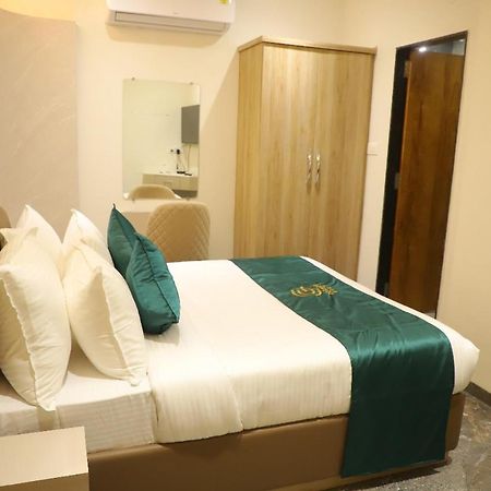 Hotel Cosmos Green Ιντόρ Εξωτερικό φωτογραφία