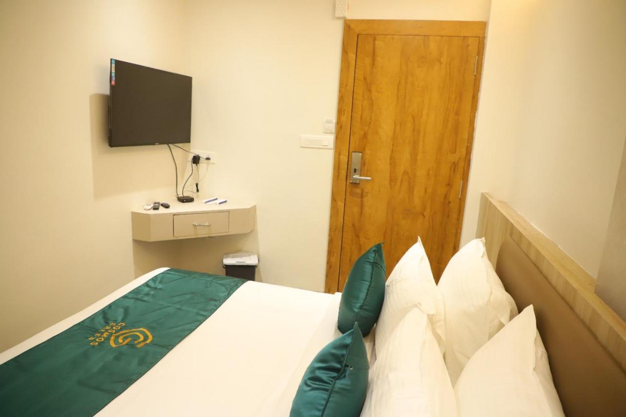 Hotel Cosmos Green Ιντόρ Εξωτερικό φωτογραφία