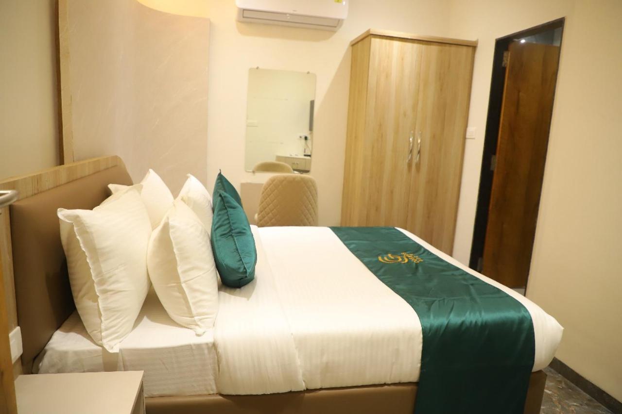 Hotel Cosmos Green Ιντόρ Εξωτερικό φωτογραφία